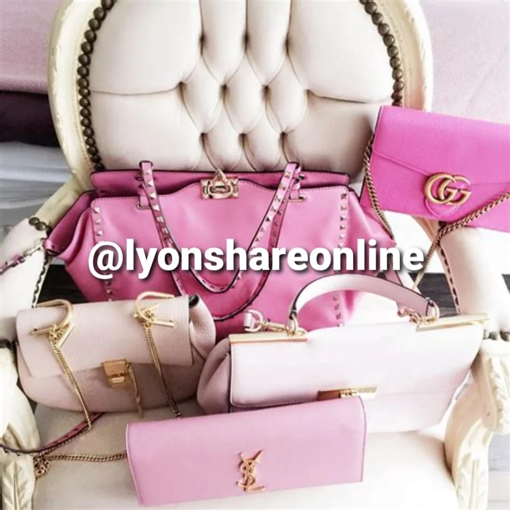 💯 Valentino Garavani Rockstud Tote - Picture 15 of 16